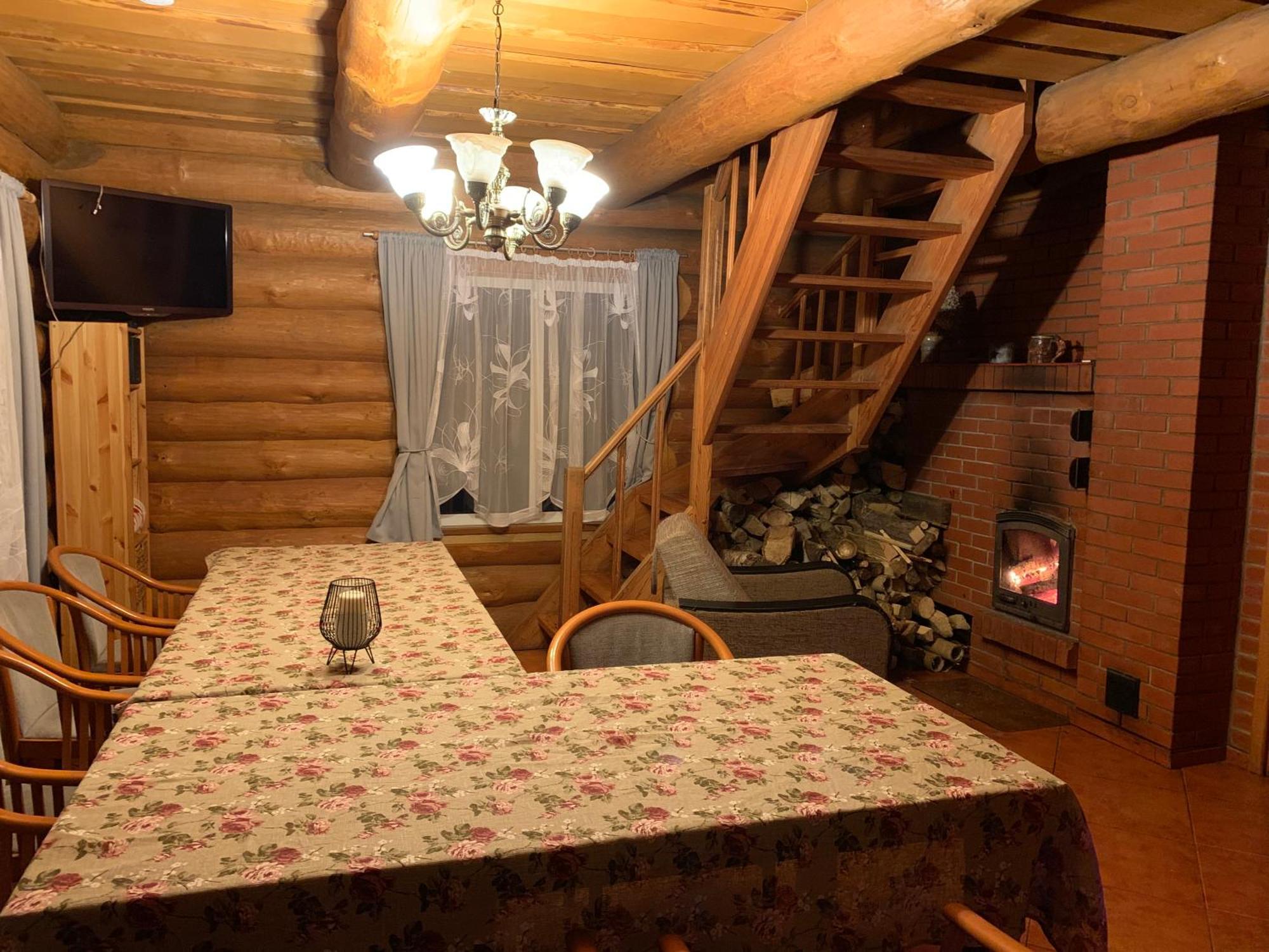 Kundzini Hotel Bīriņi Kültér fotó