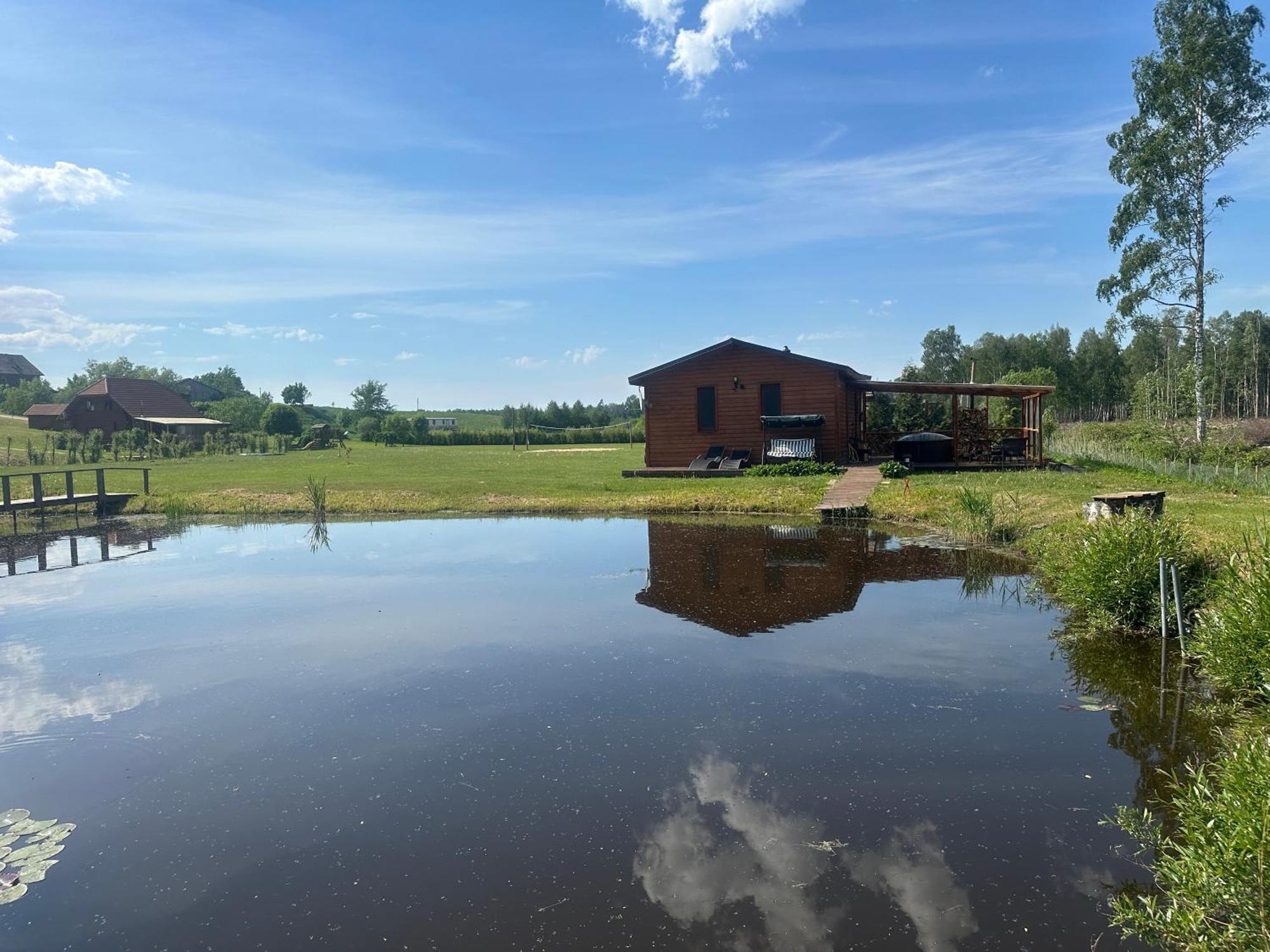Kundzini Hotel Bīriņi Kültér fotó