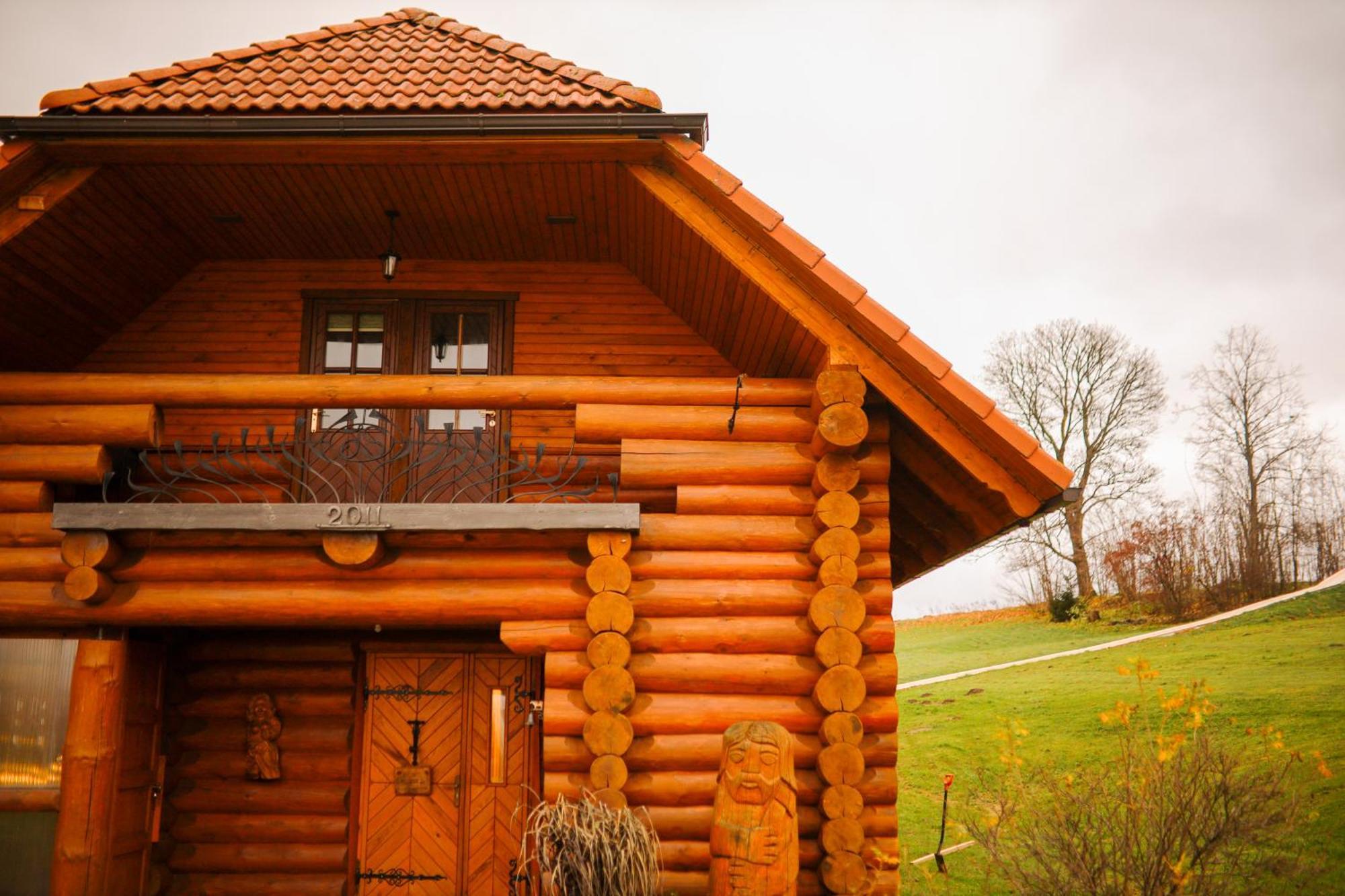 Kundzini Hotel Bīriņi Kültér fotó